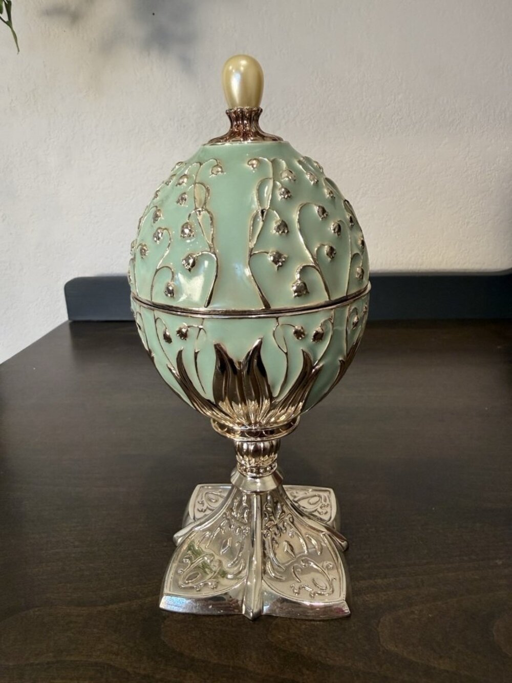Vintage 2002 Wallace Enamel Silver Plated Easter Egg Music Box
